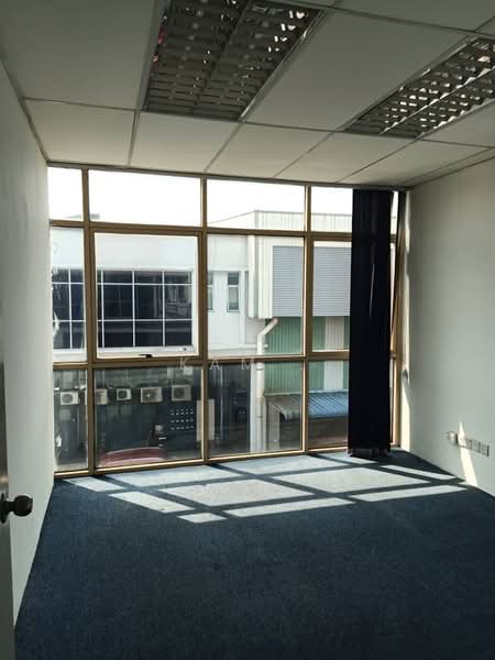 Semi-D Factory for Rent in Seksyen U1, Temasya Industrial Park (Shah Alam) - Kam Chun Hoe - Interior - PropertyGuru.com.my