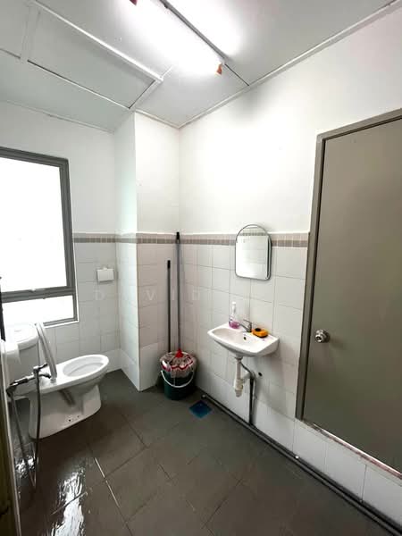 Shop / Office for Rent in Taman Maluri (Cheras) - David Lao - Bathroom - PropertyGuru.com.my