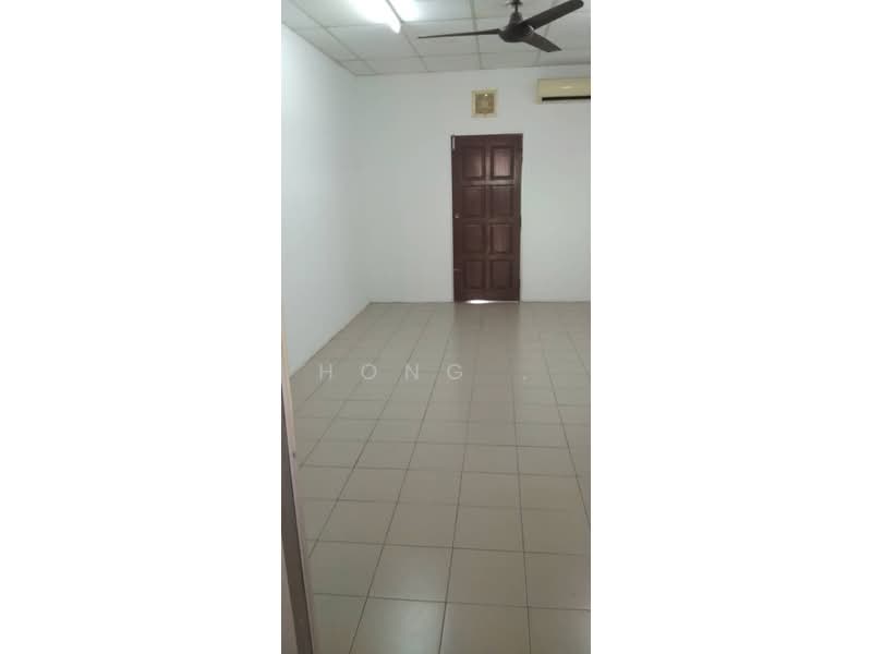 Kedai untuk Disewa di Taman Seri Indah (Batu Maung) - Hong . - Interior - PropertyGuru.com.my