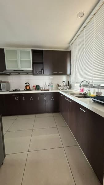 Apartment for Rent at Molek Pine 3 - Claira Ong - Kitchen - PropertyGuru.com.my