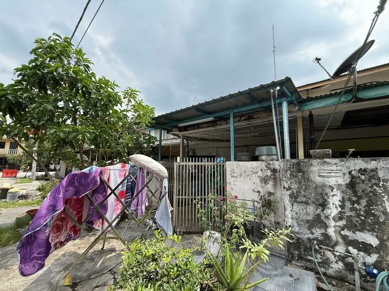 Rumah Teres 2-Tingkat untuk Dijual di Taman Pandan Indah (Ampang) - Azli Ibrahim - Exterior - PropertyGuru.com.my