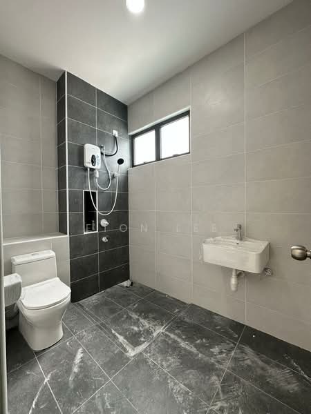 2-storey Terraced House for Rent in Taman Austin Duta (Tebrau) - Fion Lee - Bathroom - PropertyGuru.com.my