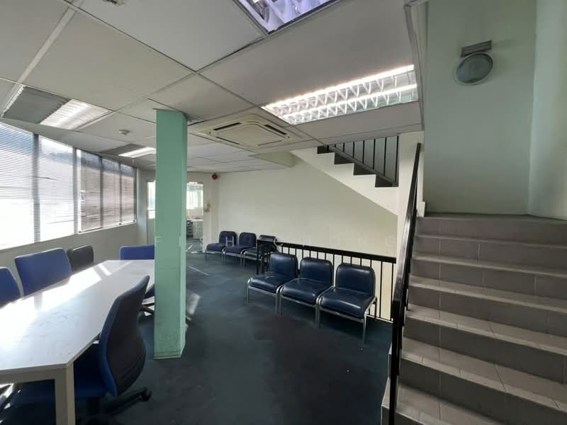 Shop / Office for Rent in Jalan Klang Lama (Old Klang Road) (Kuala Lumpur) - Fish Chong - Interior - PropertyGuru.com.my