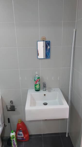 Kediaman Servis untuk Disewa di Cerrado Residence @ Southville City - Ally Lee - Bathroom - PropertyGuru.com.my