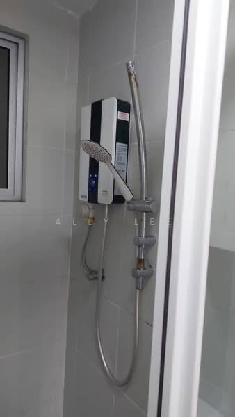 Kediaman Servis untuk Disewa di Cerrado Residence @ Southville City - Ally Lee - Bathroom - PropertyGuru.com.my