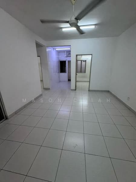 Apartment for Rent at Pangsapuri Akasia (Bandar Botanic) - Mason Chiah - PropertyGuru.com.my