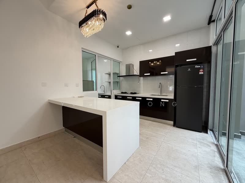 Semi-Detached House for Rent in Duta Tropika (Batu) - Yvelle Wong - Kitchen - PropertyGuru.com.my