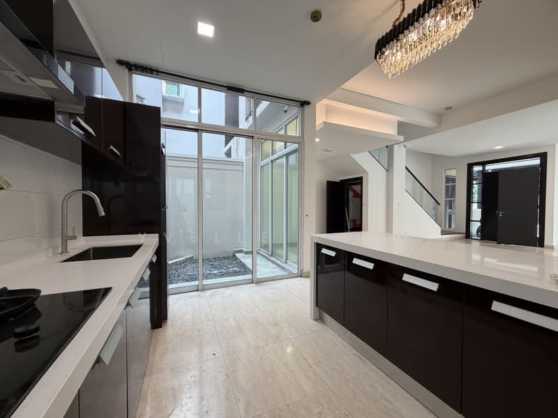 Semi-Detached House for Rent in Duta Tropika (Batu) - Yvelle Wong - Kitchen - PropertyGuru.com.my