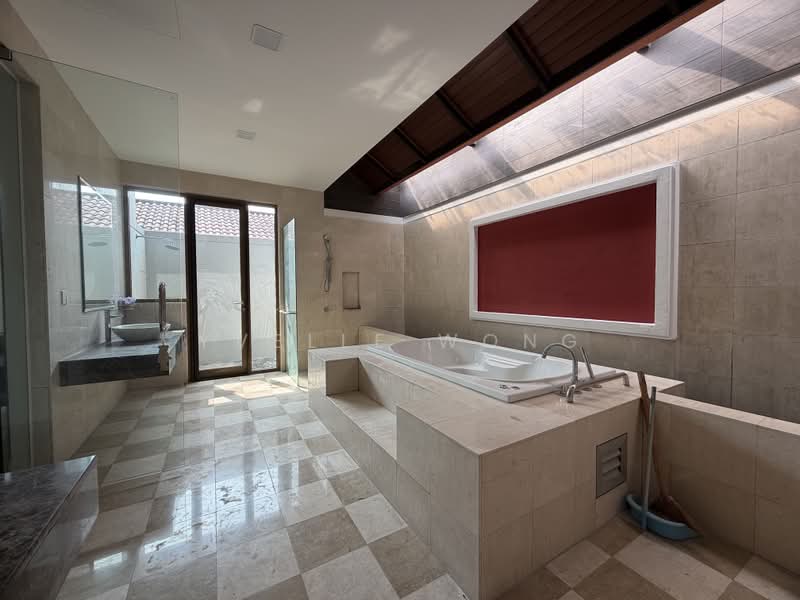 Semi-Detached House for Rent in Duta Tropika (Batu) - Yvelle Wong - Bathroom - PropertyGuru.com.my