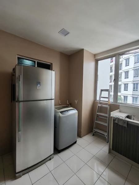 Condominium for Rent at Putra Place Condominium - Lilly . - Kitchen - PropertyGuru.com.my