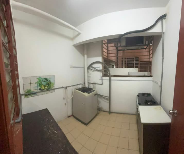 Apartment for Rent at Damai Apartment - Ziyang Chen - Kitchen - PropertyGuru.com.my