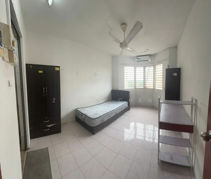 Apartment for Rent at Damai Apartment - Ziyang Chen - Bedroom - PropertyGuru.com.my
