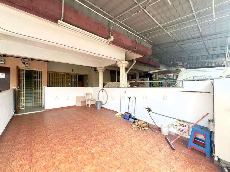 Townhouse for Sale in Taman Lagenda Mas (Cheras) - Azli Ibrahim - Exterior - PropertyGuru.com.my