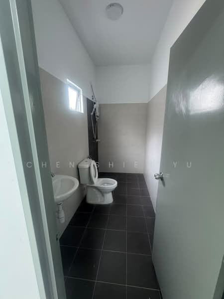 Rumah Kluster untuk Disewa di Taman Pulai Mutiara (Iskandar Puteri (Nusajaya)) - Chen Shieh Yu - Bathroom - PropertyGuru.com.my