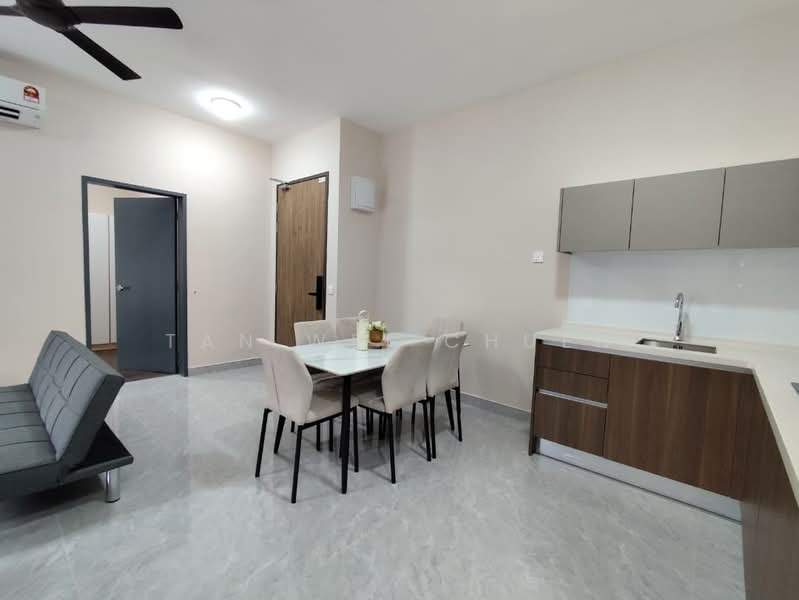 Kediaman Servis untuk Disewa di Altris Residences @ The Quartz WM - Tan Wei Chuen - Living Room - PropertyGuru.com.my