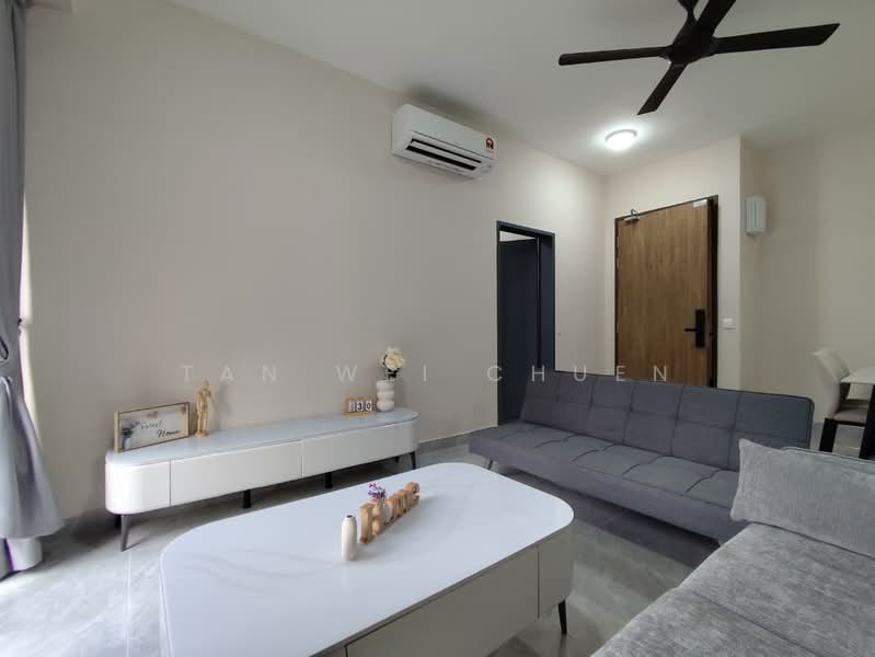 Kediaman Servis untuk Disewa di Altris Residences @ The Quartz WM - Tan Wei Chuen - Living Room - PropertyGuru.com.my
