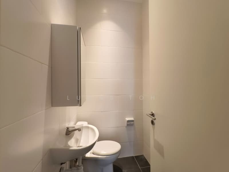 Kondominium untuk Dijual di Dua Menjalara - Lucas Toh - Bathroom - PropertyGuru.com.my