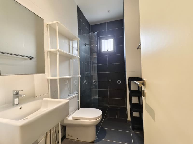 Kondominium untuk Dijual di Dua Menjalara - Lucas Toh - Bathroom - PropertyGuru.com.my