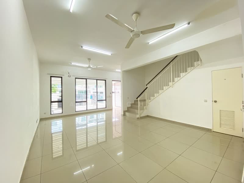 3-storey Terraced House for Rent in Shah Alam (Selangor) - Adam Chan - Living Room - PropertyGuru.com.my