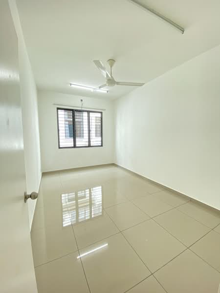 3-storey Terraced House for Rent in Shah Alam (Selangor) - Adam Chan - Bedroom - PropertyGuru.com.my
