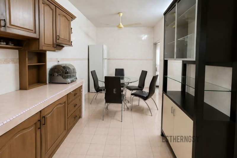 2-storey Terraced House for Sale in Taman Sri Andalas (Klang) - Esther Ng - Kitchen - PropertyGuru.com.my