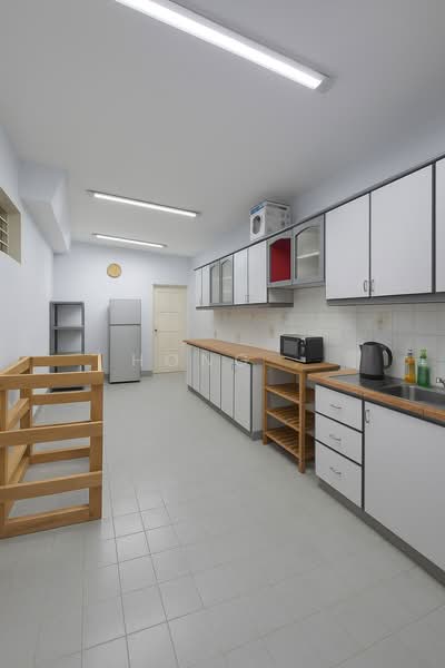 Rumah Berkembar untuk Dijual di Bukit Gedung (Bayan Baru) - Hong . - Kitchen - PropertyGuru.com.my