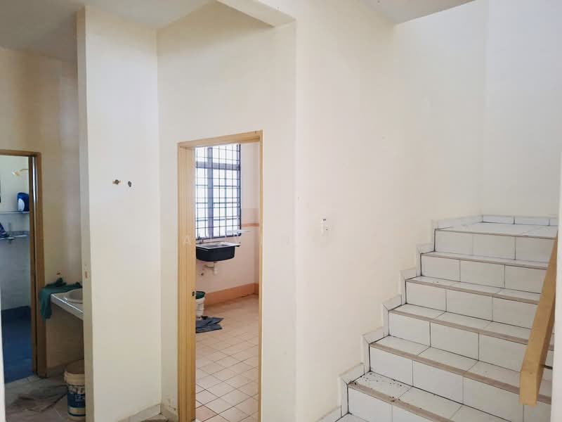 Rumah Teres 2-Tingkat untuk Dijual di Desa Kolej (Nilai) - Calvin Kok - Interior - PropertyGuru.com.my
