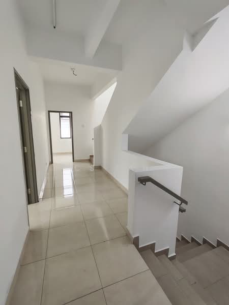 Rumah Kluster untuk Disewa di Taman Mutiara Mas (Skudai) - CS Tan - Corridor - PropertyGuru.com.my