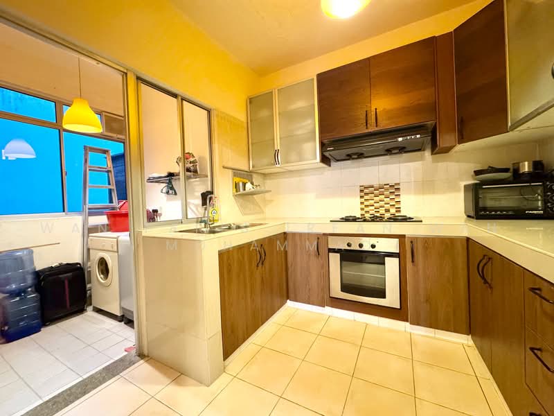 Kondominium untuk Dijual di Desa Putra - Wan Faris Irfan Wan Mohammad - Kitchen - PropertyGuru.com.my