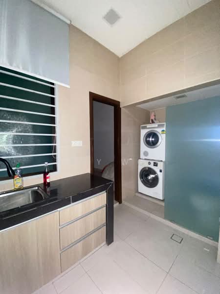 Condominium for Rent at Atmosfera Kondominium - Abby Woo - Kitchen - PropertyGuru.com.my
