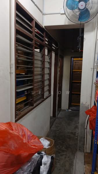 Kedai untuk Dijual di Chow Kit (KL City Centre) - Sue Low - Corridor - PropertyGuru.com.my