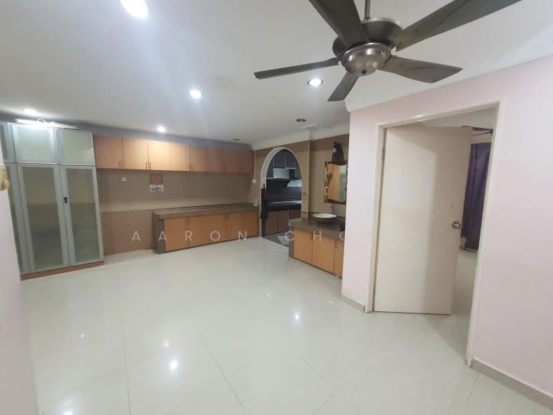 Rumah Teres 2-Tingkat untuk Dijual di Bandar Putra Permai (Seri Kembangan) - Aaron Chong - Kitchen - PropertyGuru.com.my