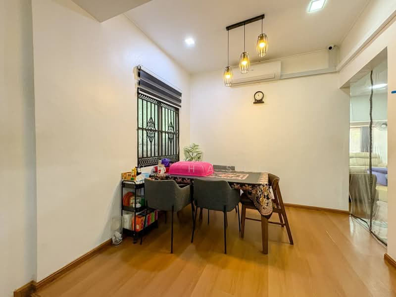 Rumah Teres 1-Tingkat untuk Dijual di Bandar Bukit Mahkota (Bangi) - Zul Hasif - PropertyGuru.com.my