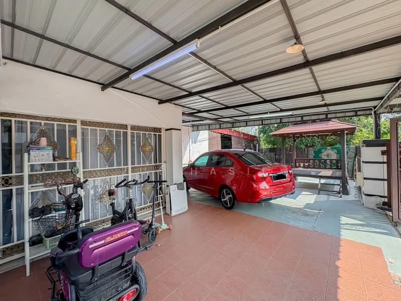 Rumah Teres 1-Tingkat untuk Dijual di Bandar Bukit Mahkota (Bangi) - Zul Hasif - PropertyGuru.com.my