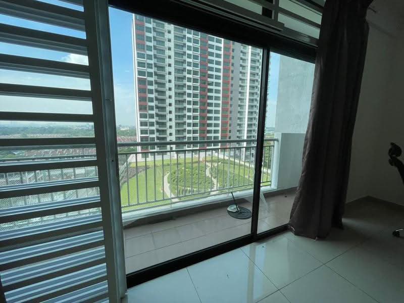 Pangsapuri untuk Dijual di Austin Regency (Pangsapuri Austin Perdana) - Jane Ngoi - Balcony - PropertyGuru.com.my