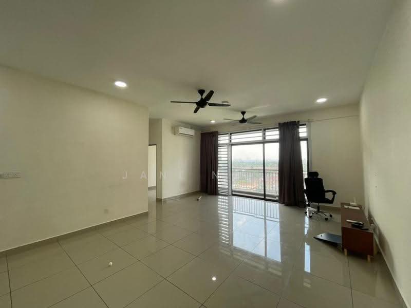 Pangsapuri untuk Dijual di Austin Regency (Pangsapuri Austin Perdana) - Jane Ngoi - Living Room - PropertyGuru.com.my