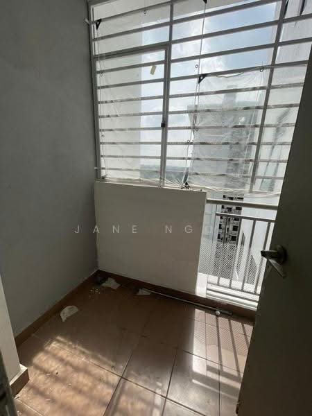 Pangsapuri untuk Dijual di Austin Regency (Pangsapuri Austin Perdana) - Jane Ngoi - Balcony - PropertyGuru.com.my