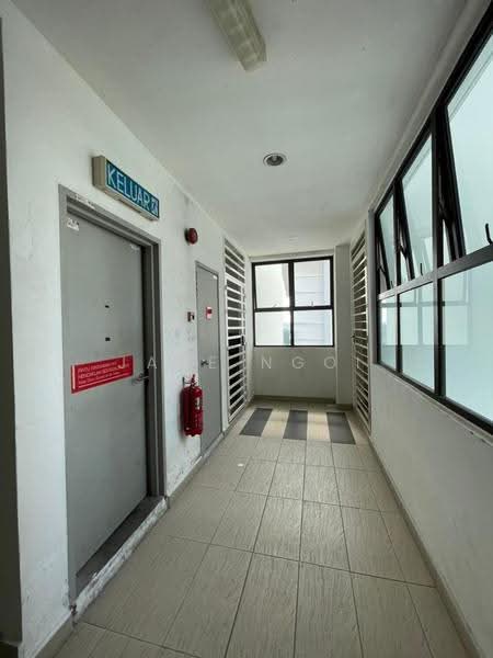 Pangsapuri untuk Dijual di Austin Regency (Pangsapuri Austin Perdana) - Jane Ngoi - Corridor - PropertyGuru.com.my