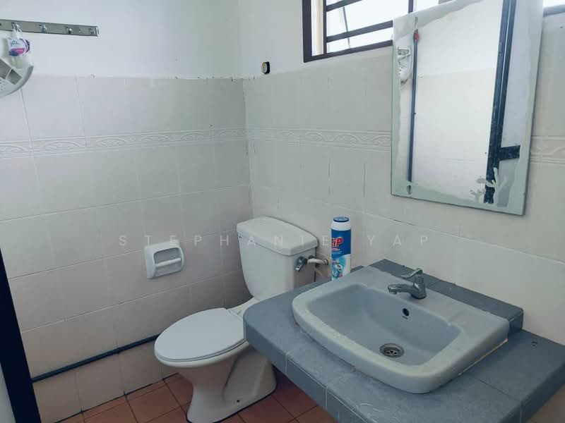Townhouse for Rent in Johor Bahru (Johor) - Stephanie Yap - Bathroom - PropertyGuru.com.my