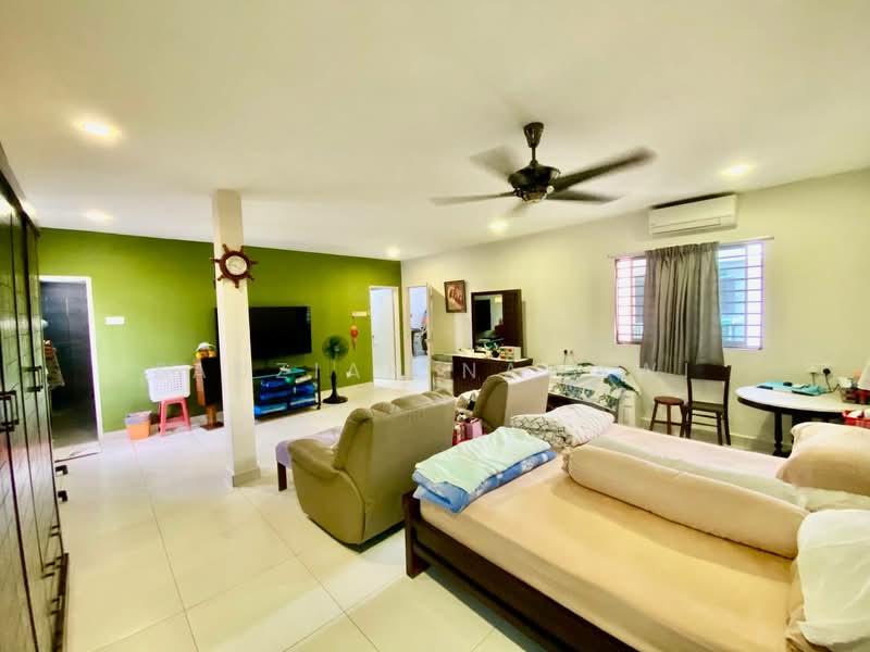 2-storey Terraced House for Sale in Klang (Selangor) - Fauziah Nawawi - Living Room - PropertyGuru.com.my