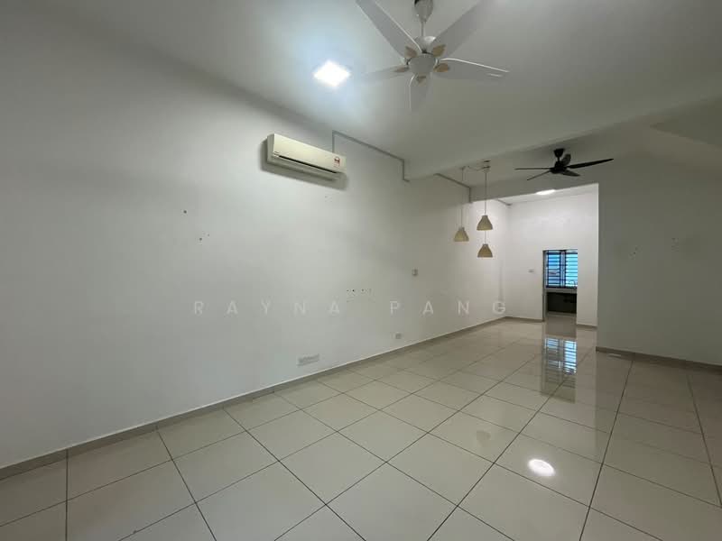 Rumah Teres 2-Tingkat untuk Dijual di Bandar Jaya Putra (Johor Bahru) - Rayna Pang - Living Room - PropertyGuru.com.my