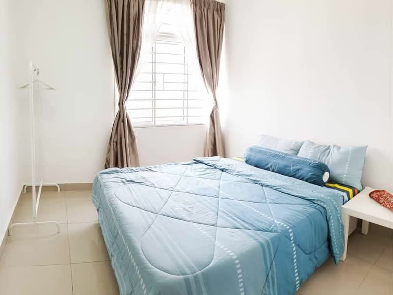 Kondominium untuk Dijual di Dwiputra Residences - Mimie Nawawi - Bedroom - PropertyGuru.com.my