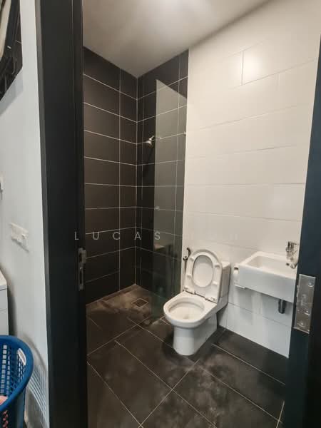Kondominium untuk Dijual di Dua Menjalara - Lucas Toh - Bathroom - PropertyGuru.com.my