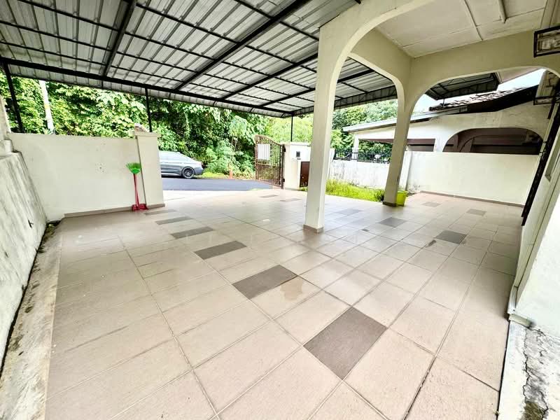 Rumah Teres 1 Tingkat untuk Dijual di Taman Bukit Mewah (Kajang) - Azli Ibrahim - Exterior - PropertyGuru.com.my