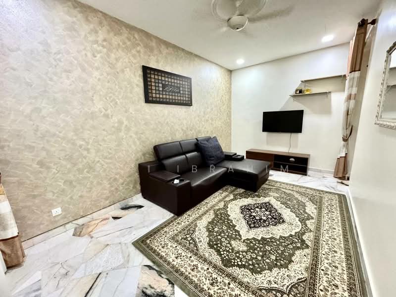 Rumah Teres 1 Tingkat untuk Dijual di Taman Bukit Mewah (Kajang) - Azli Ibrahim - Living Room - PropertyGuru.com.my