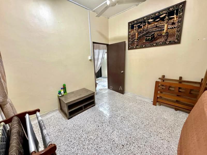 Rumah Teres 1 Tingkat untuk Dijual di Taman Bukit Mewah (Kajang) - Azli Ibrahim - Interior - PropertyGuru.com.my