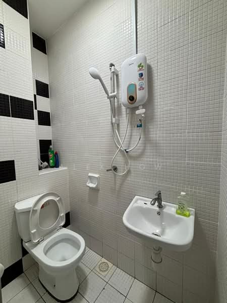 Servis Apartment untuk Disewa di The Sky Executive Suites - Alex How - Bathroom - PropertyGuru.com.my