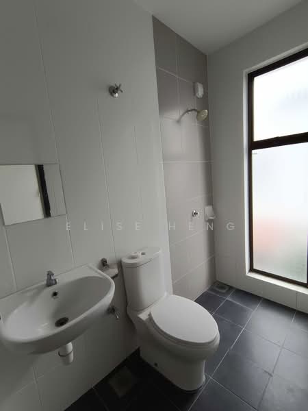 Rumah Kluster untuk Dijual di Setia Ecohill (Semenyih) - Elise Heng - Bathroom - PropertyGuru.com.my