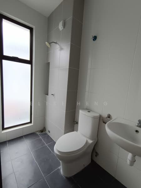 Rumah Kluster untuk Dijual di Setia Ecohill (Semenyih) - Elise Heng - Bathroom - PropertyGuru.com.my