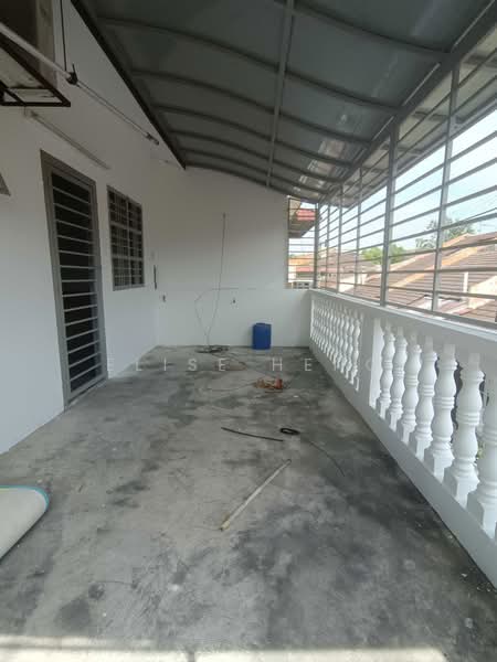 Rumah Teres 2-Tingkat untuk Dijual di Bandar Sunway Semenyih (Semenyih) - Elise Heng - Balcony - PropertyGuru.com.my